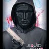 Squid Game - keretezett Frontman felhős hátterű poszter