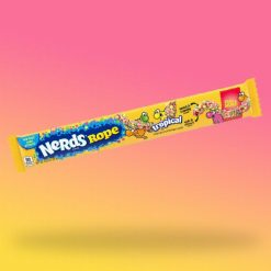 Wonka Nerds Rope Tropical trópusi gyümölcs ízű cukorkás gumicukor 26g